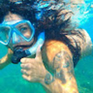 Meet your Posher, Lora